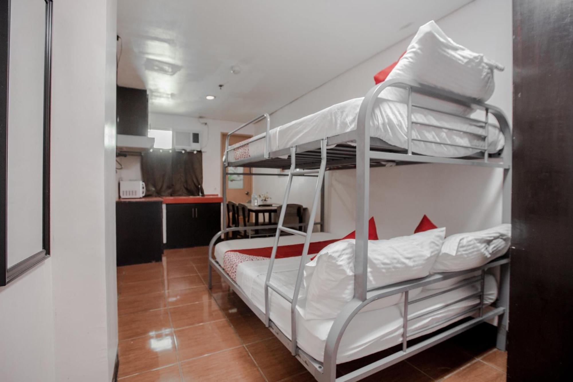 OYO 714 Haeinsa Condotel Cidade Quezon Exterior foto