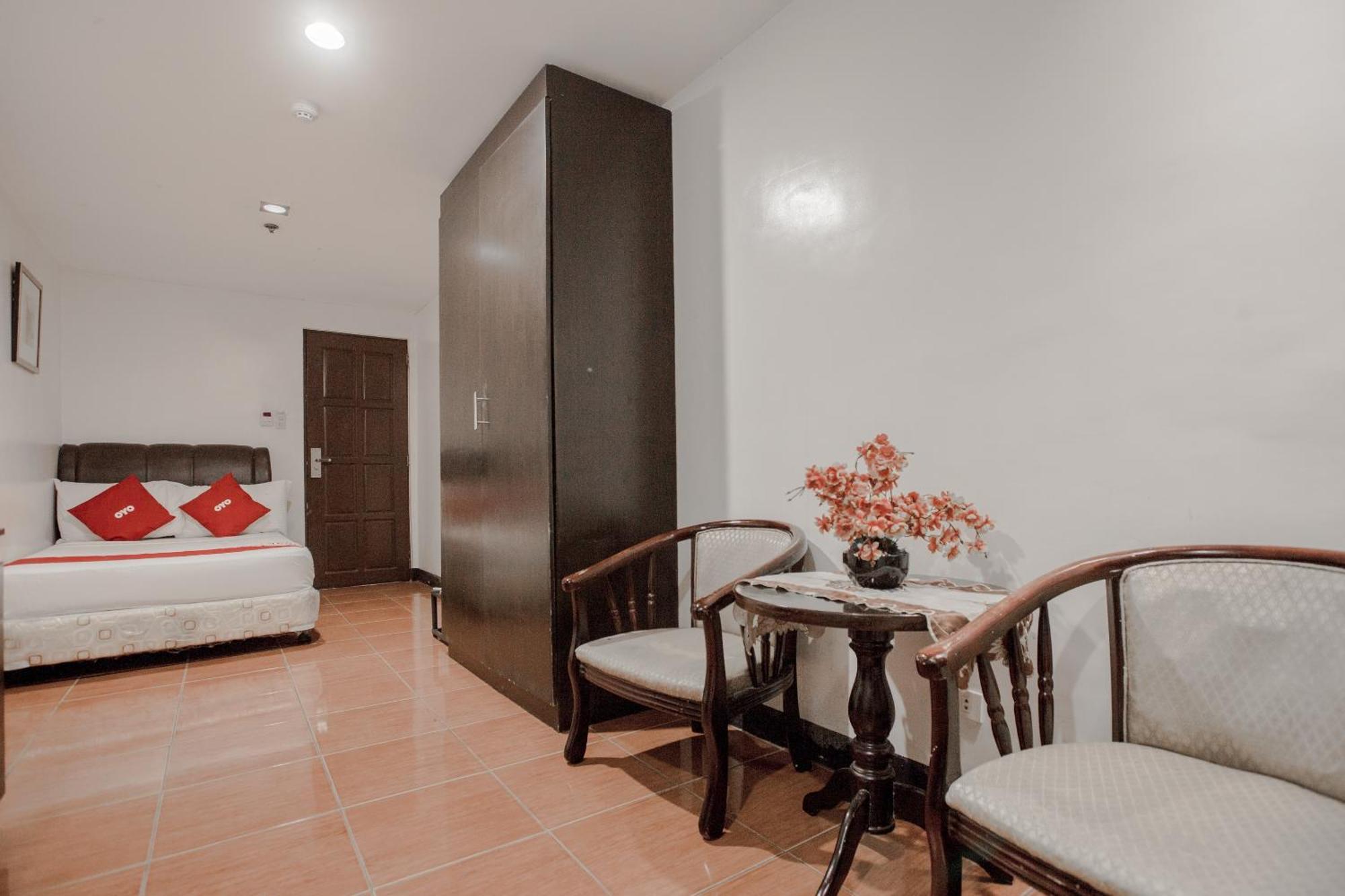OYO 714 Haeinsa Condotel Cidade Quezon Exterior foto